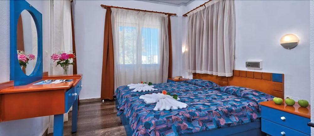 Hotel Koukouras Stalós Zewnętrze zdjęcie