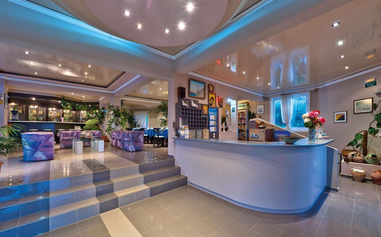 Hotel Koukouras Stalós Zewnętrze zdjęcie