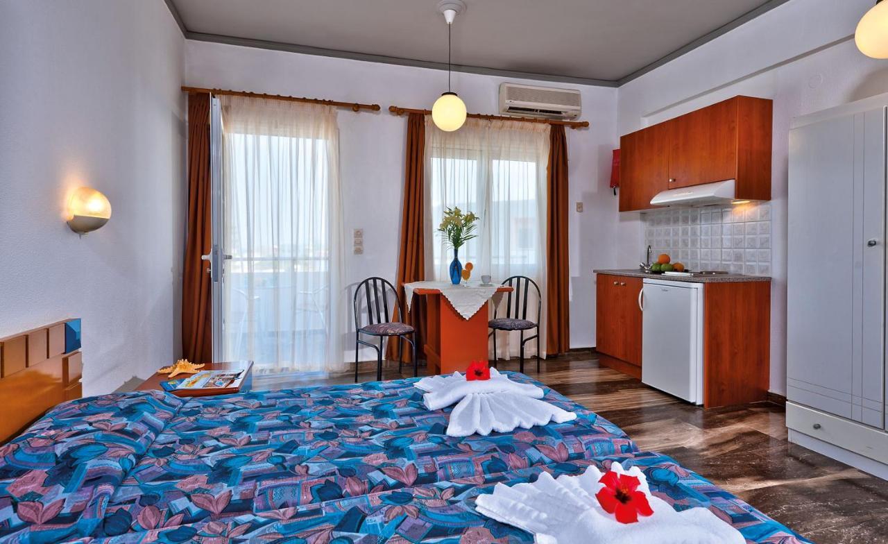 Hotel Koukouras Stalós Zewnętrze zdjęcie