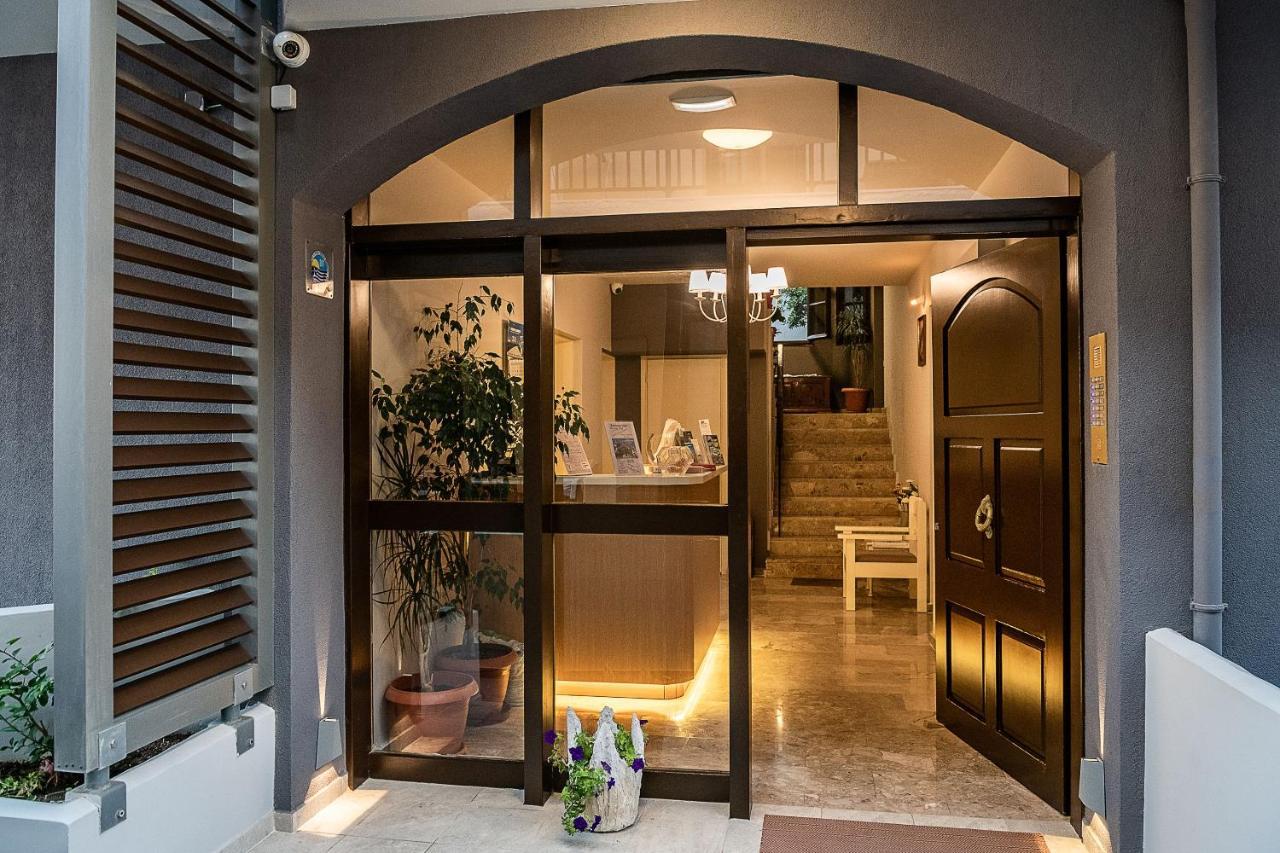 Hotel Koukouras Stalós Zewnętrze zdjęcie