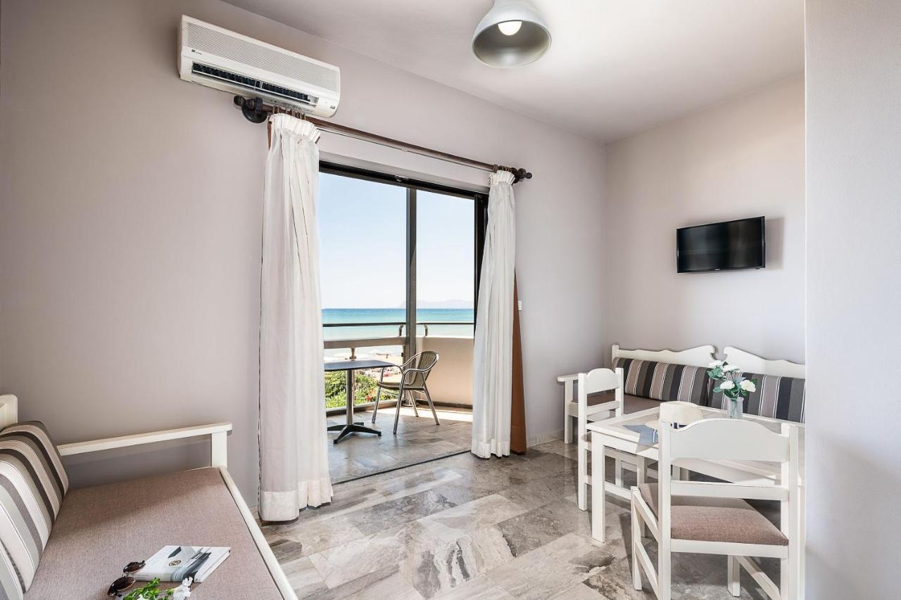 Hotel Koukouras Stalós Zewnętrze zdjęcie