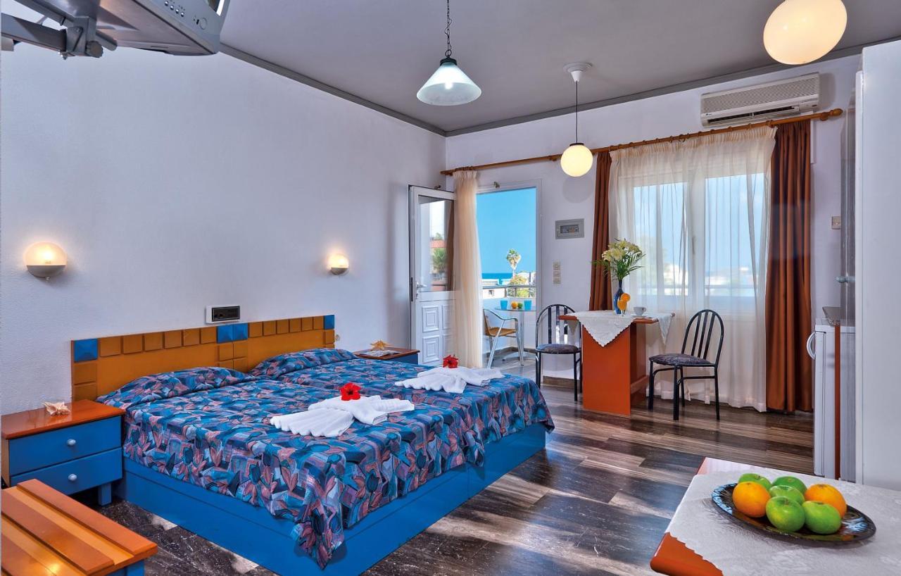 Hotel Koukouras Stalós Zewnętrze zdjęcie