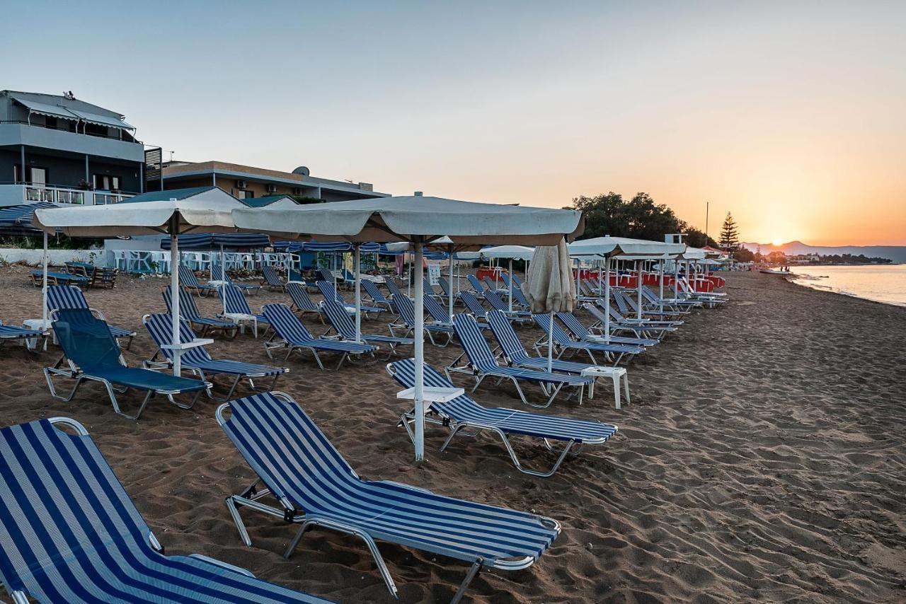 Hotel Koukouras Stalós Zewnętrze zdjęcie